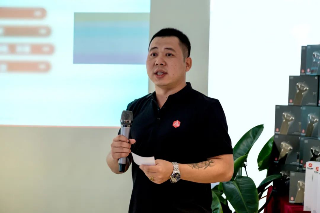 心相融·创未来丨Z6·尊龙凯时「中国」物流2022年中总结会议